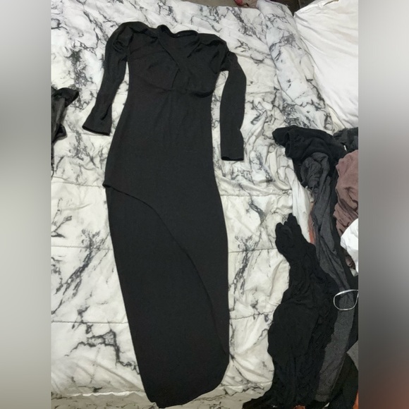Win win asymmetrical cutout black maxi dress. Very sexy. Size S. Never worn - Picture 1 of 5